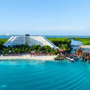 grand-oasis-palm-by-lifestyle.quintano-roohotels.com/